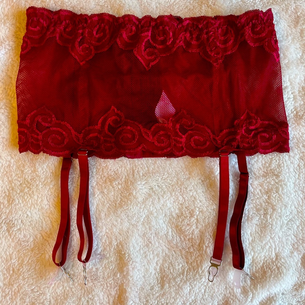 Garter belt